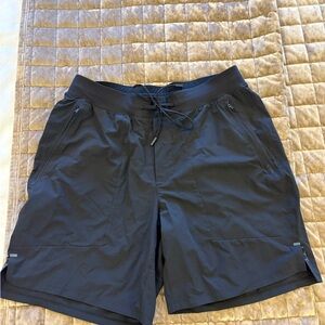 Men’s lululemon athletica shorts